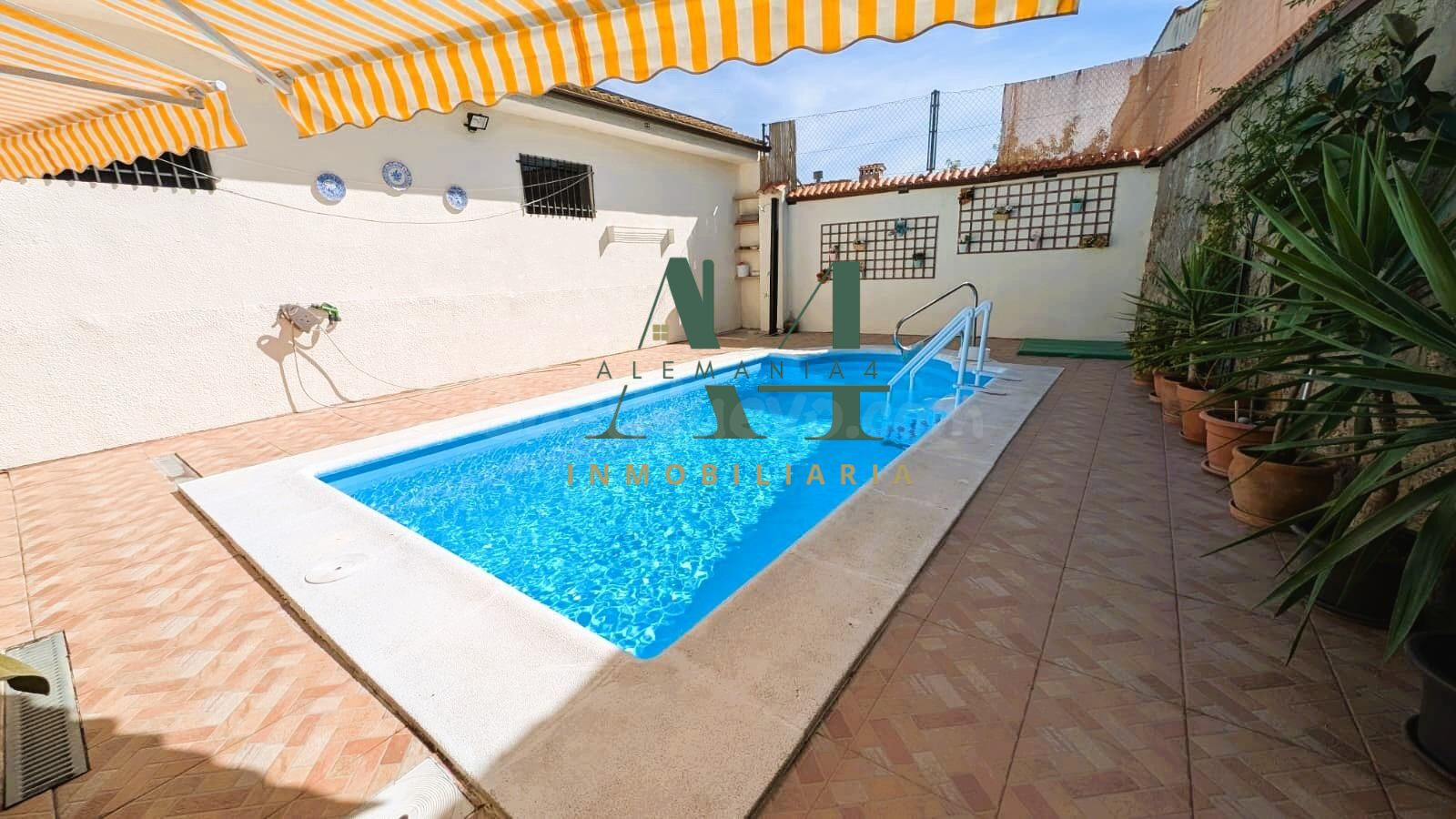 Casa Reformada en Torre de Santa María