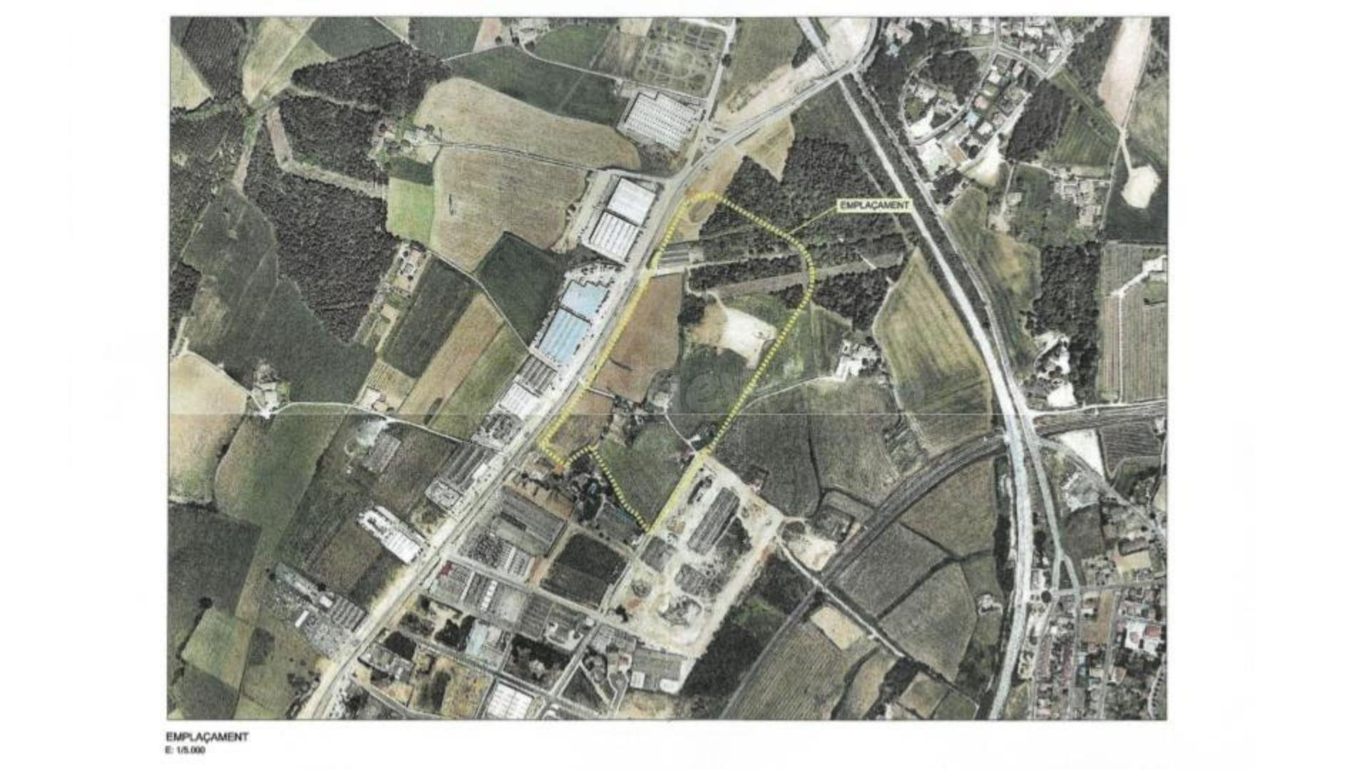 Suelo industrial parcelas  en venta en Fornells de la Selva zona concesionarios