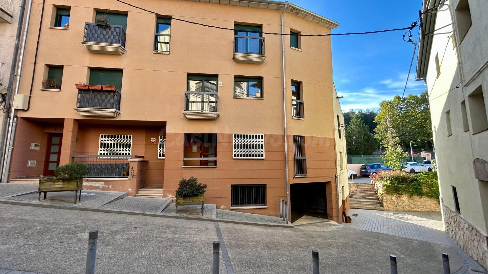 En venta nueva casa en el centro de Sant Hilari a precio excepcional solo unos dias