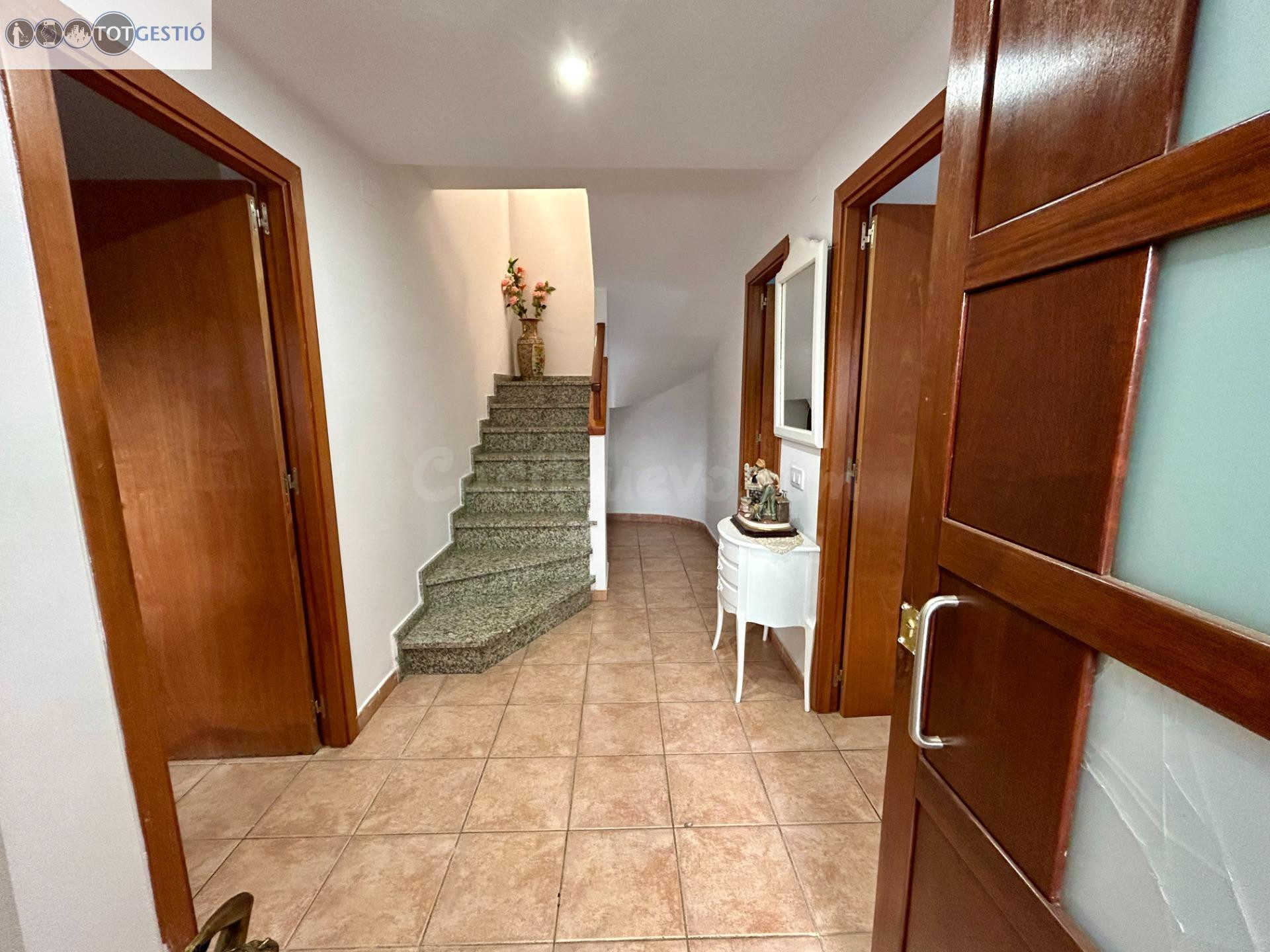 En venta nueva casa en el centro de Sant Hilari a precio exc - foto 4