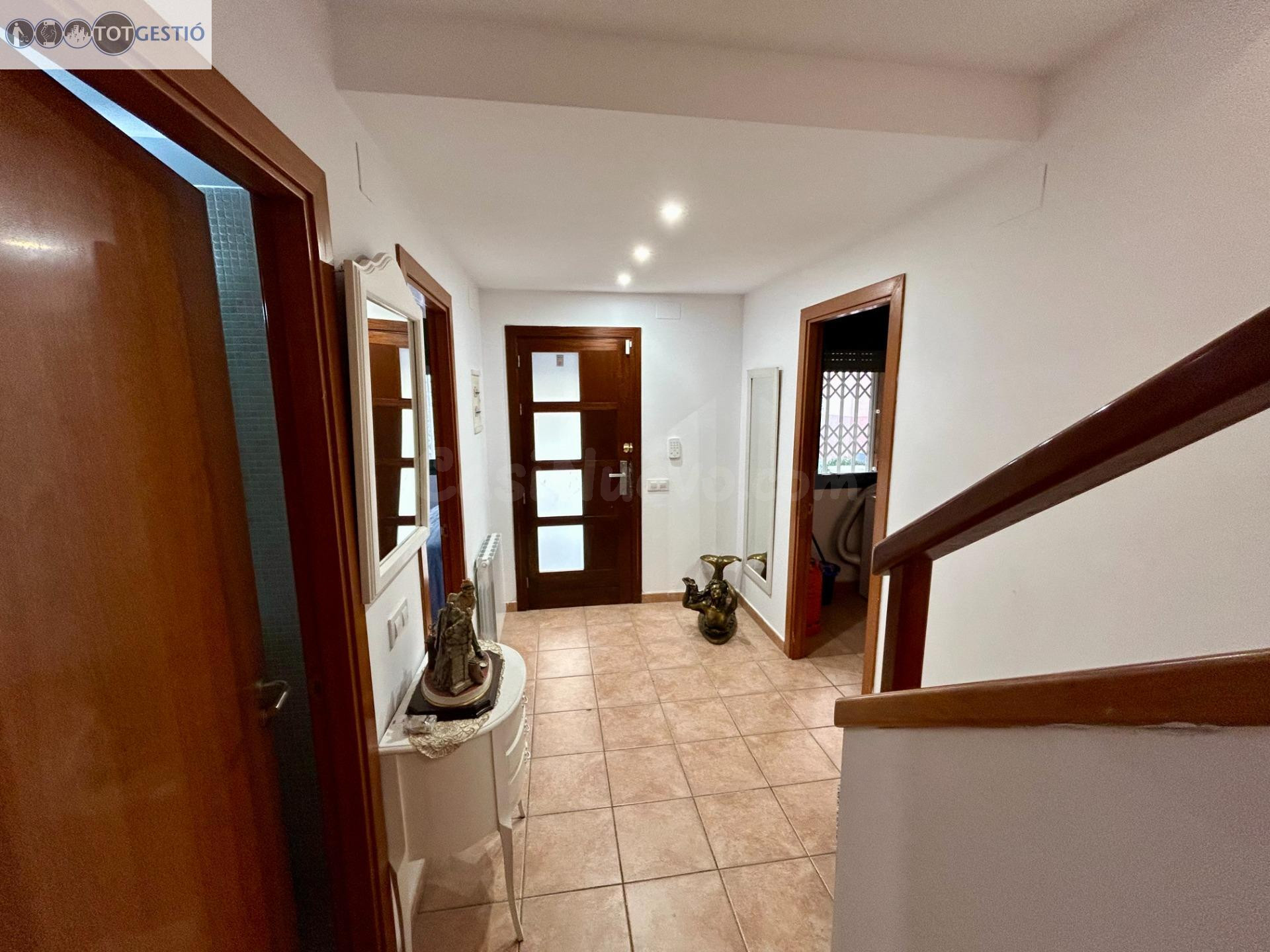 En venta nueva casa en el centro de Sant Hilari a precio exc - foto 5