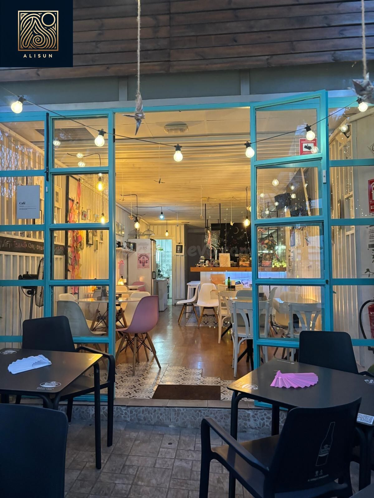 Traspaso de cafetería con encanto