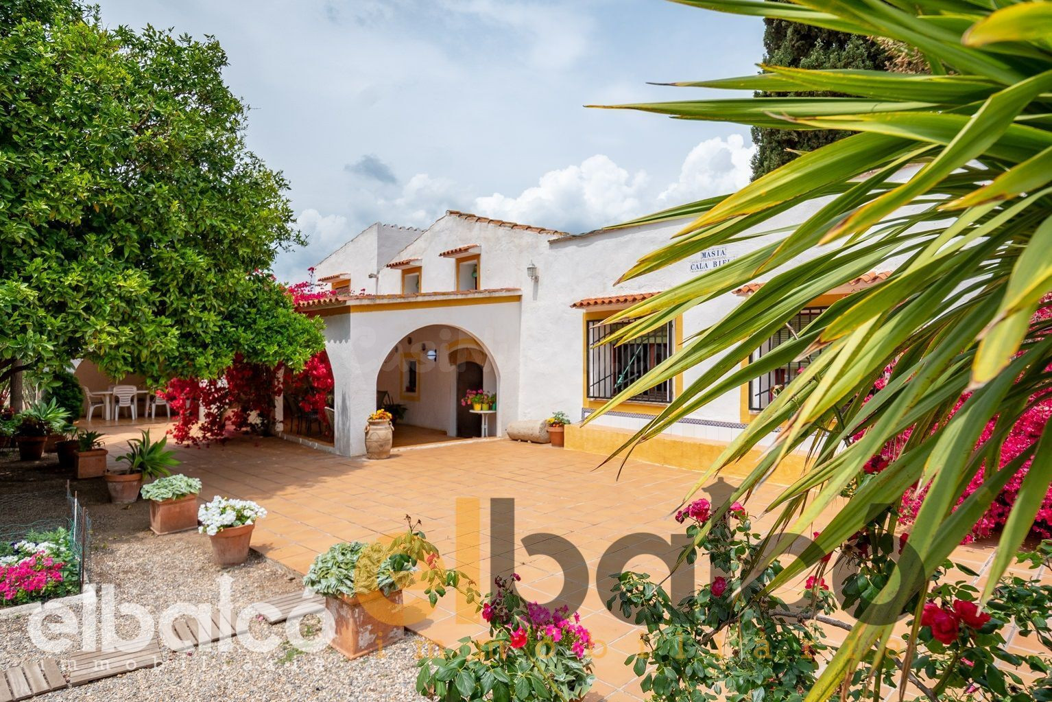 El Auténtico Refugio Mediterráneo: Privacidad, Espacio y Carácter en Valls 294.000€ - foto 3