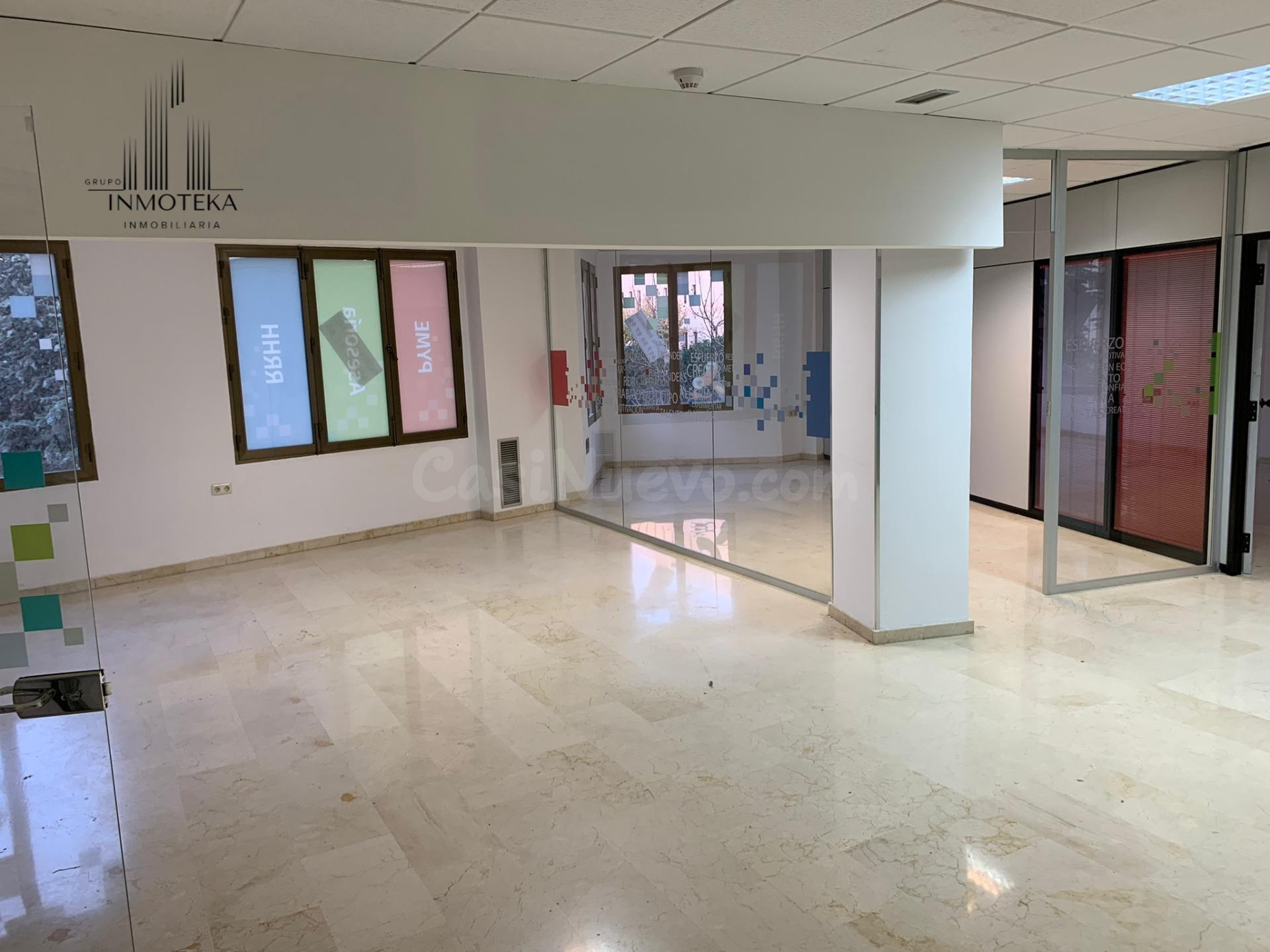 REF: C025 GRUPO INMOTEKA INMOBILIARIA ALQUILA LOCAL COMERCIAL ZONA CENTRO/ALTOZANO