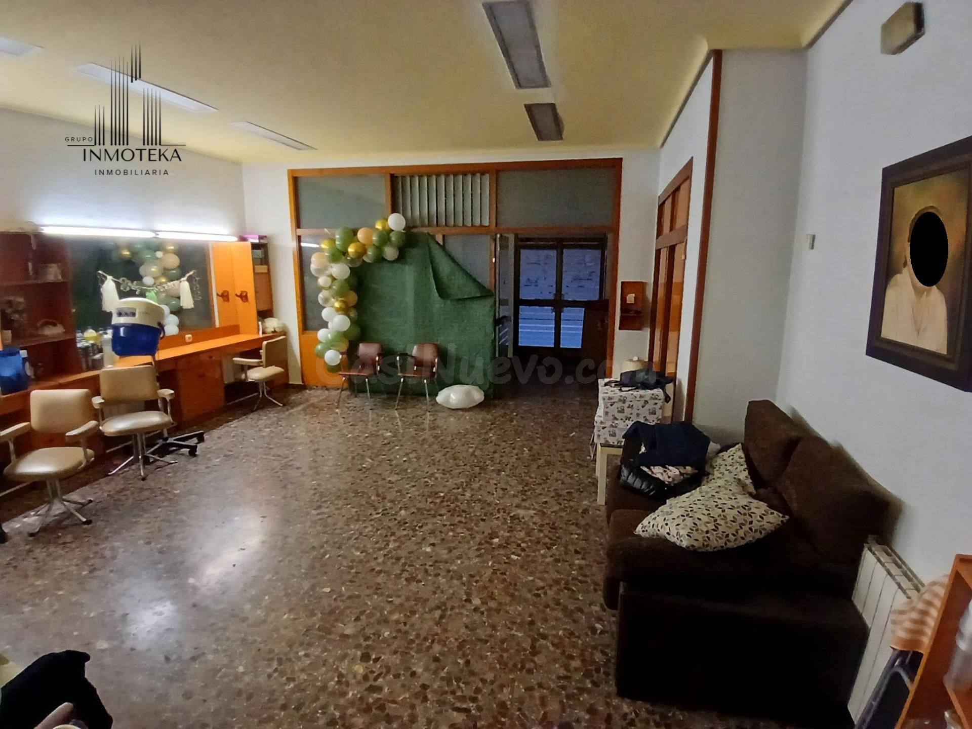 REF: C027 GRUPO INMOTEKA INMOBILIARIA VENDE LOCAL COMERCIAL ZONA CENTRO/ALTOZANO