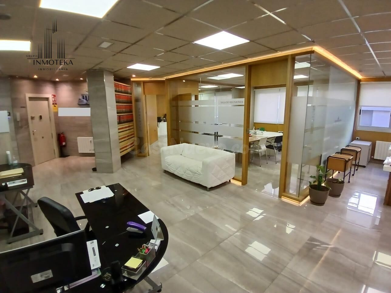 REF: C026 GRUPO INMOTEKA INMOBILIARIA VENDE LOCAL/OFICINAS ZONA CENTRO