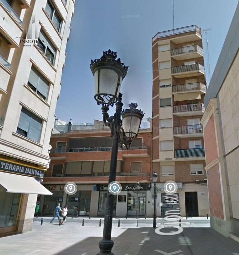 REF: CBD052 GRUPO INMOTEKA INMOBILIARIA VENDE EDIFICIO ZONA CENTRO/ALTOZANO