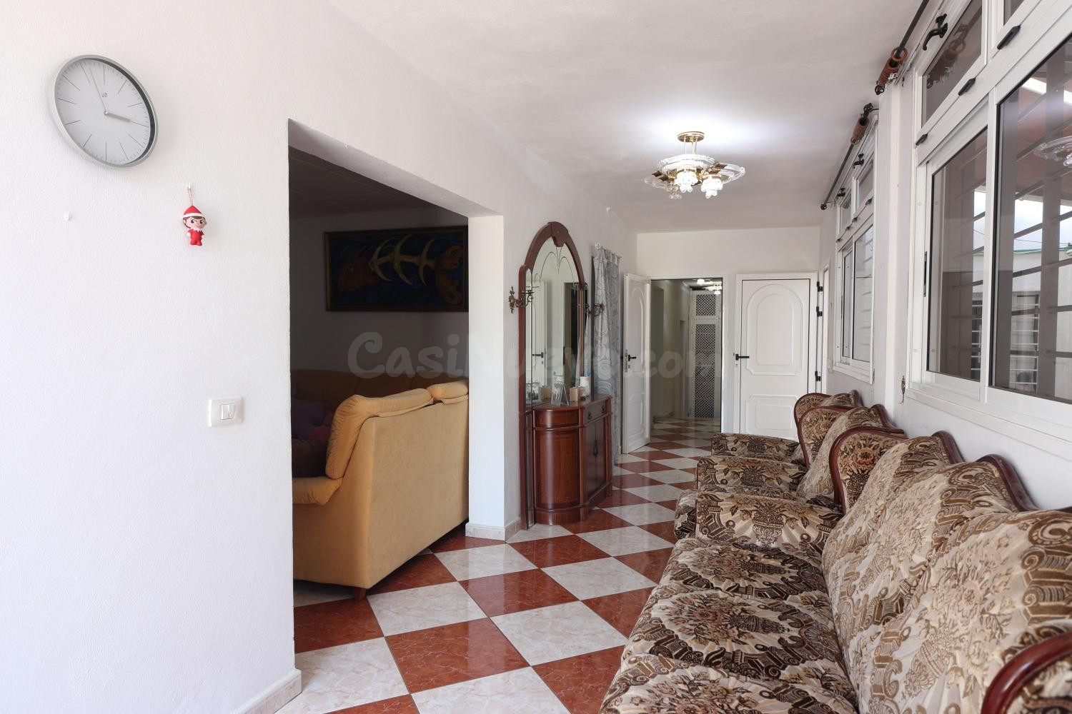 Casa en esquina en San Isidro: Inversión Rentable