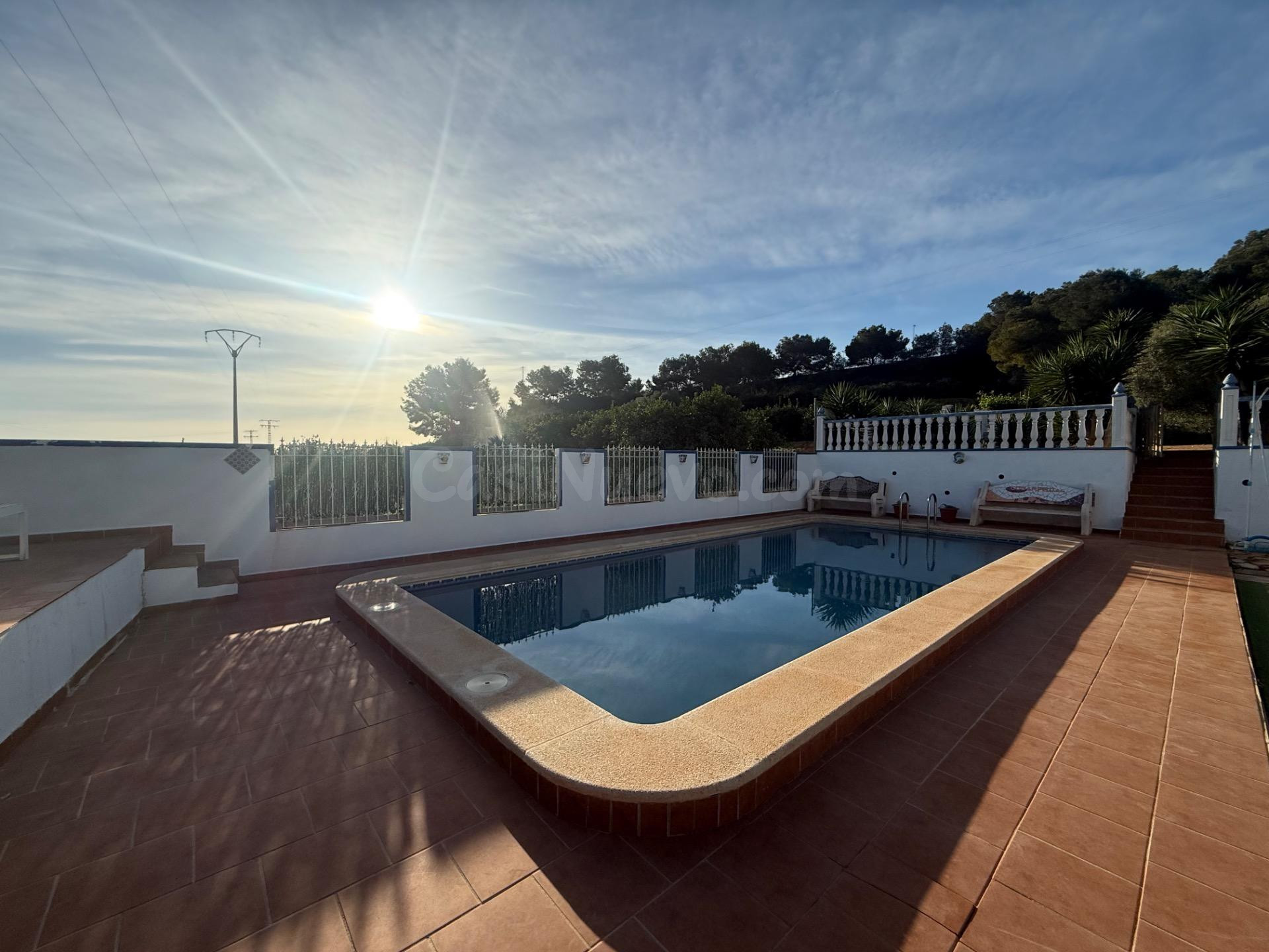 Casa rústica con piscina y 3.221 m2 de terreno en Campoverde