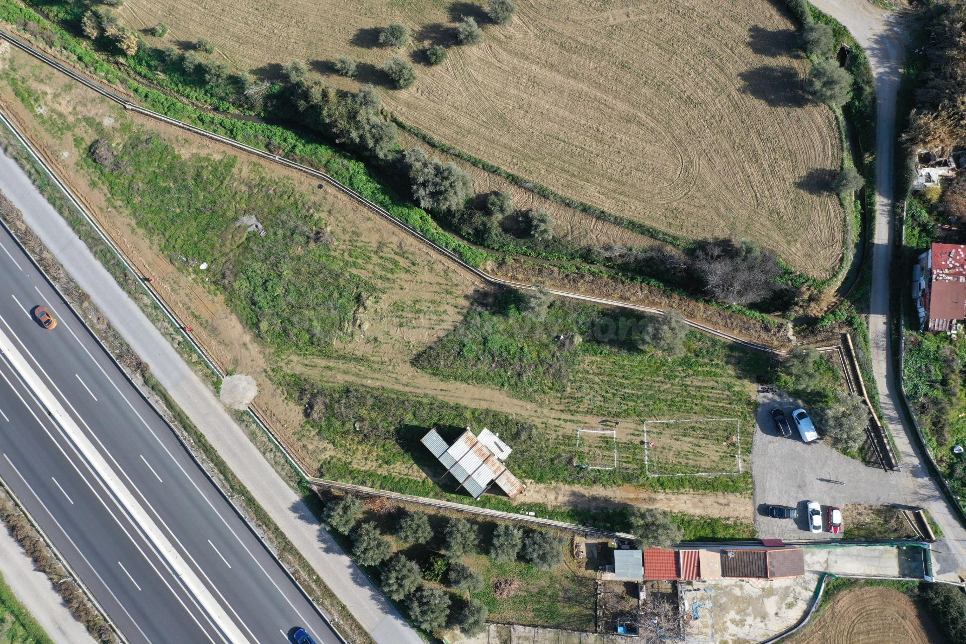 GRAN FINCA RUSTICA CON UNA DE LAS MEJORES ubicaciones, FRENTE NOVOSUR Y LIDEL, ALHENDIN, VIA DE SERVICIO.