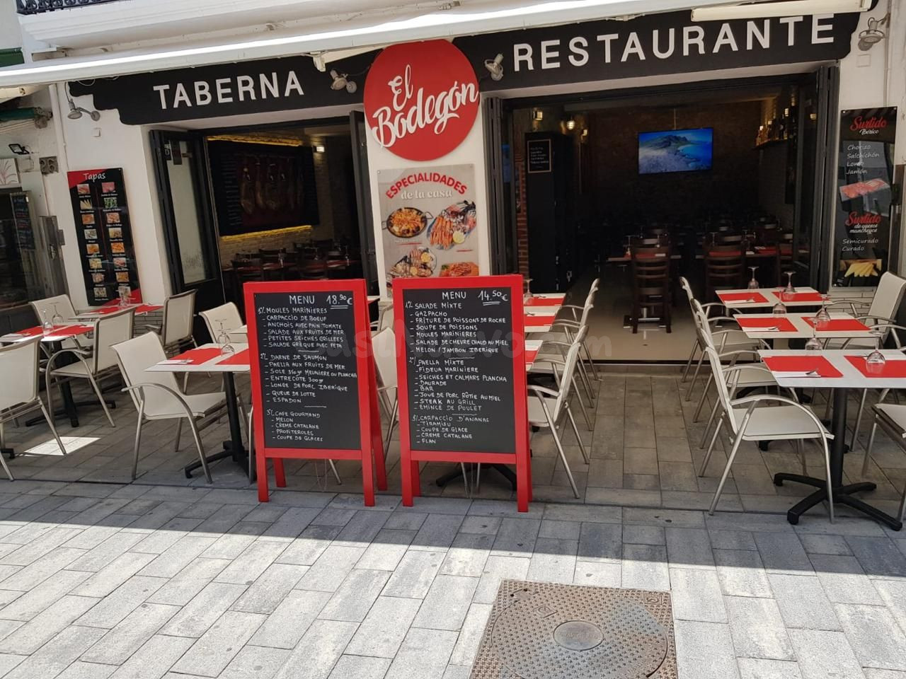 Pack Piso + Restaurante en Segunda Línea de Mar en Roses
