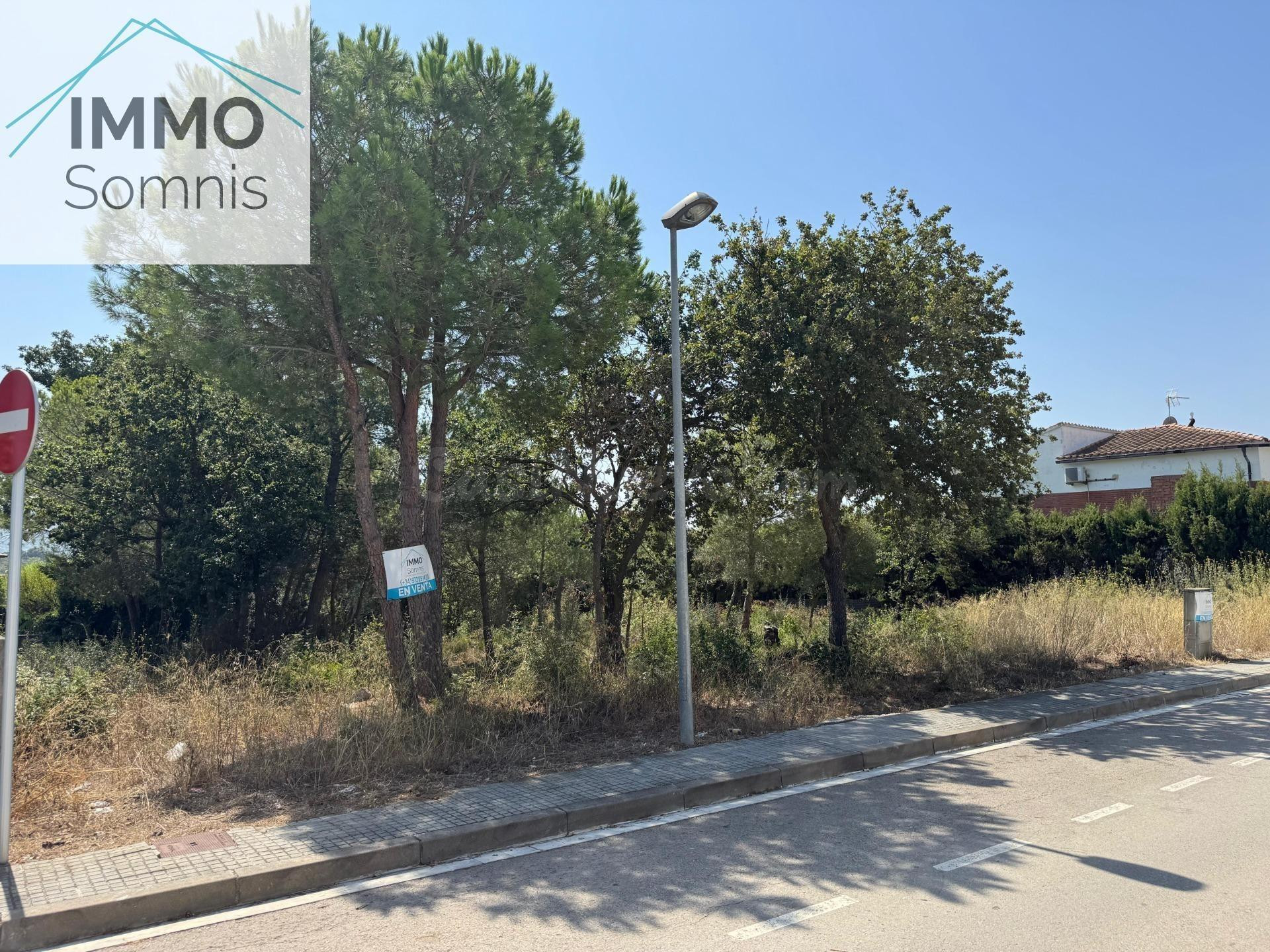 🏡 Oportunidad Única en Roses: Terreno Edificable en Les Garrigues a 2 km del Mar