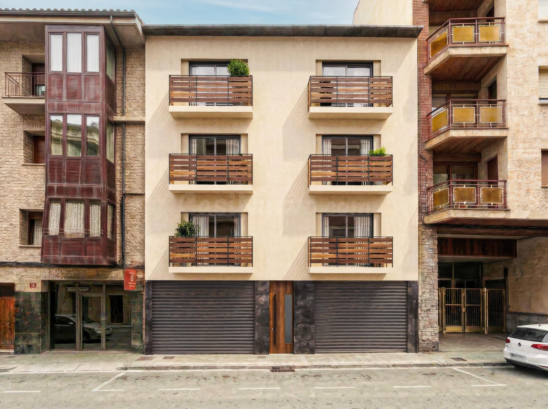 Estudio multifuncional con parking en el centro de Puigcerdà