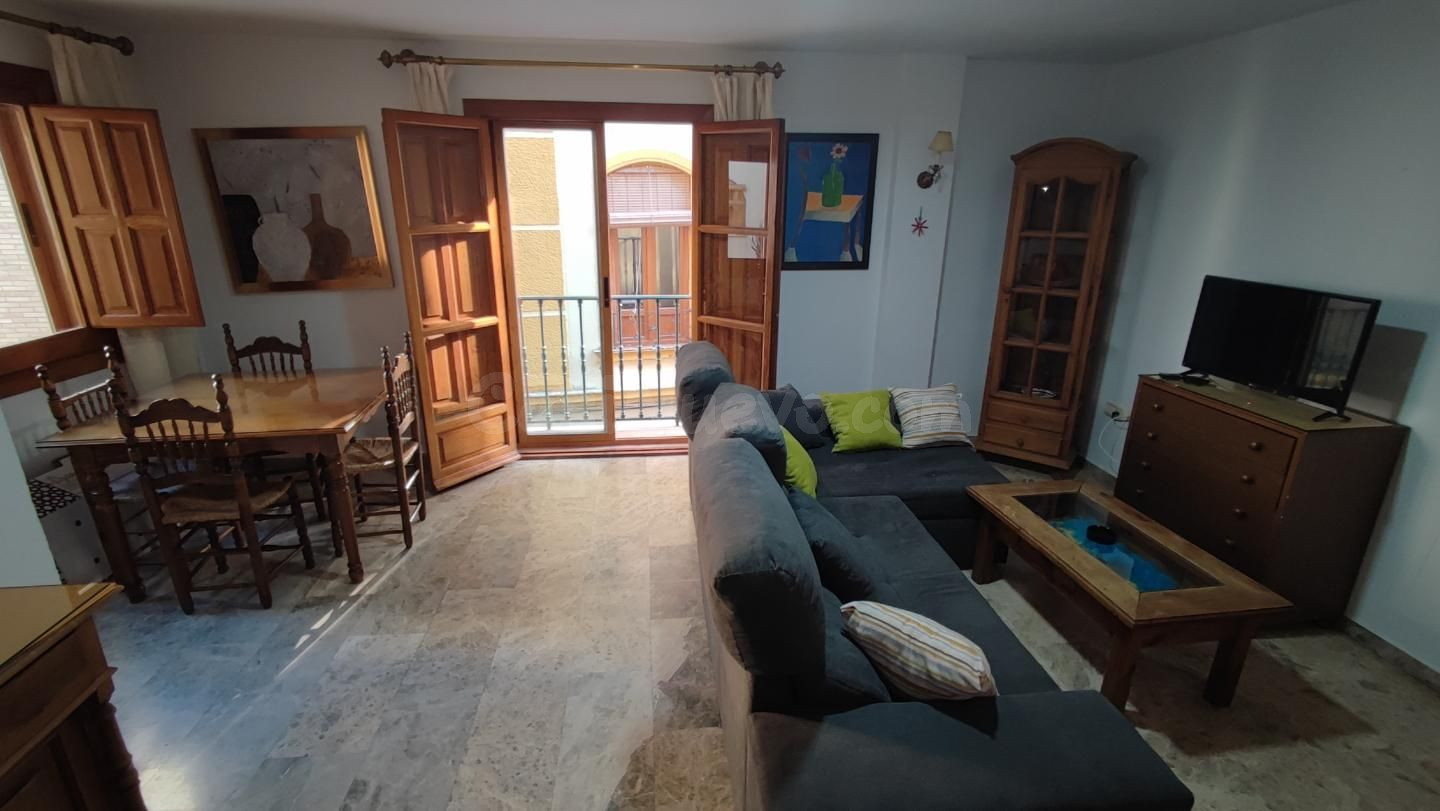 Amplio Piso de 4 Dormitorios en Alquiler en el Centro | REF: DLR 1026