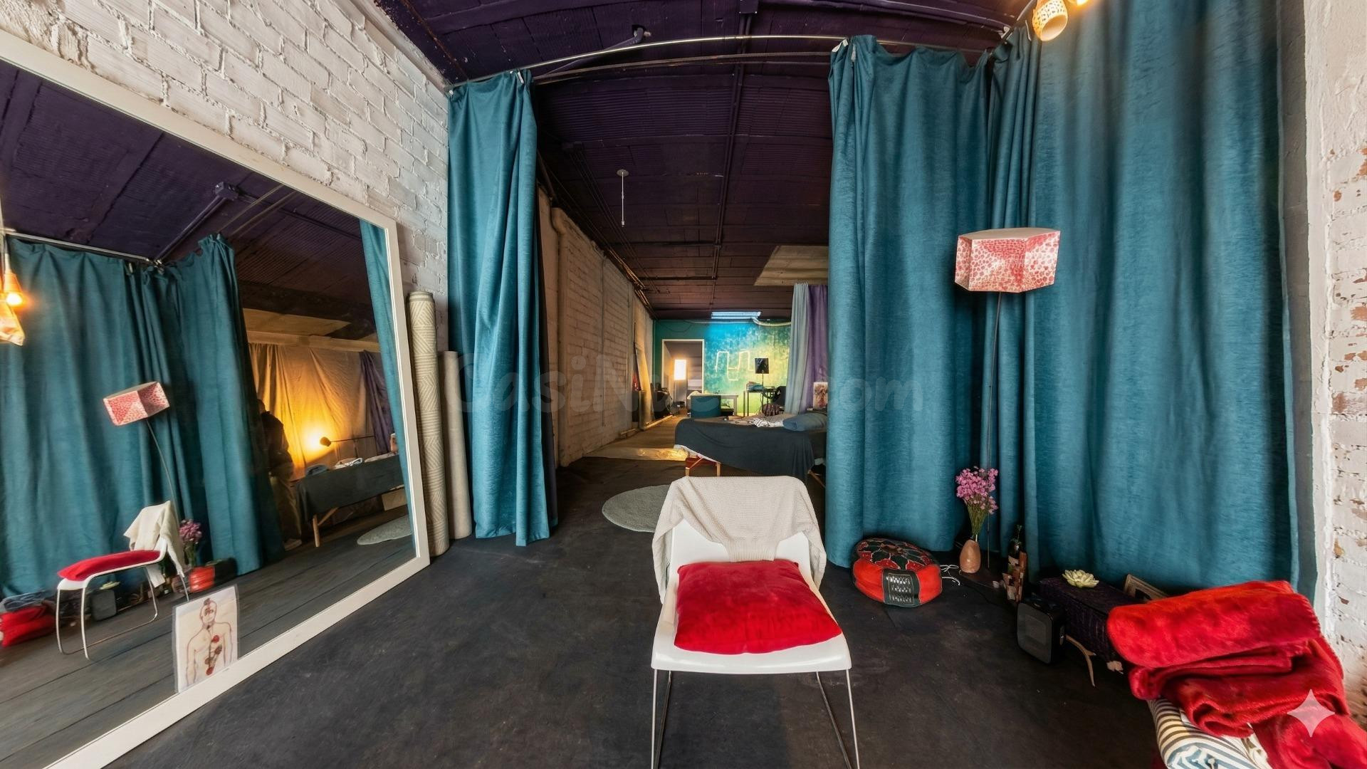🏚️ Casa con jardín, patio y garaje para reformar en Calle Alhacaba | Granada Capital | 190 m2 de puro potencial | DLR 00159 - foto 4