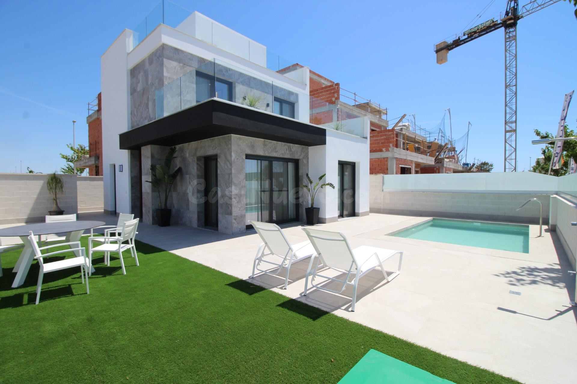 Vivienda unifamiliar de obra nueva rodeada de tranquilidad y naturaleza