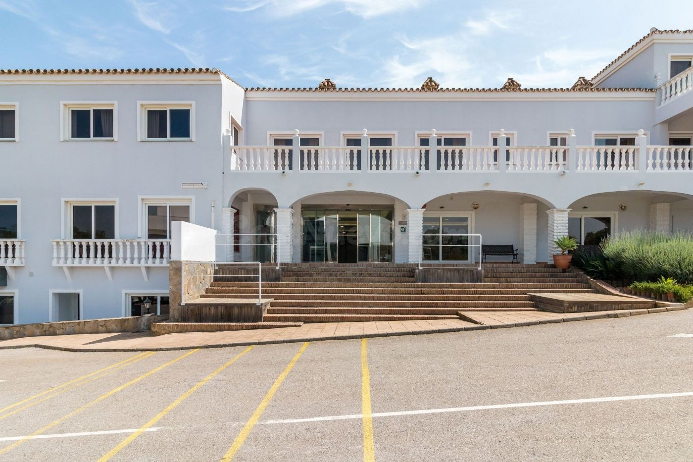 HOTEL CON 84 habitaciones CON BAÑO PRIVADO - IN CADIZ - foto 4