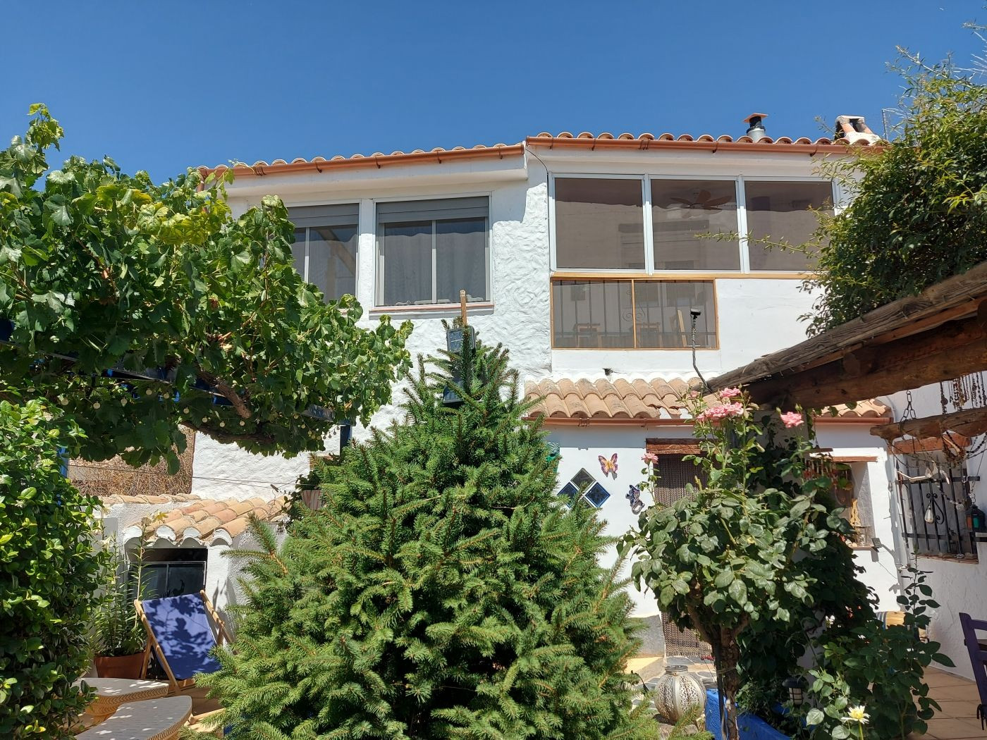 Casa Cueva de 2 Plantas, Vistas Impresionantes y un Apartamento Independiente de 2 Dormitorios