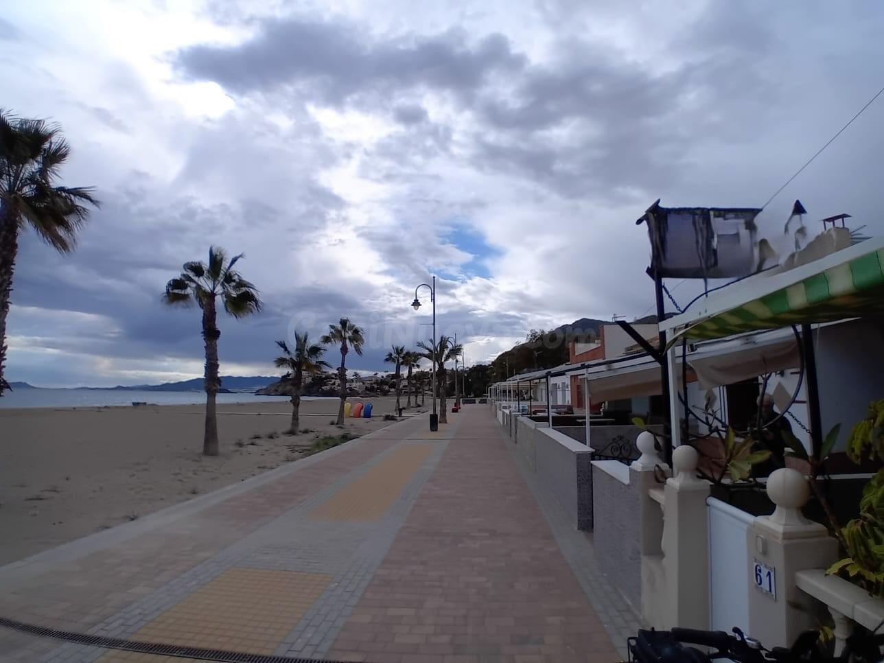 Restaurante Frente a la Playa en Venta en Bolnuevo!