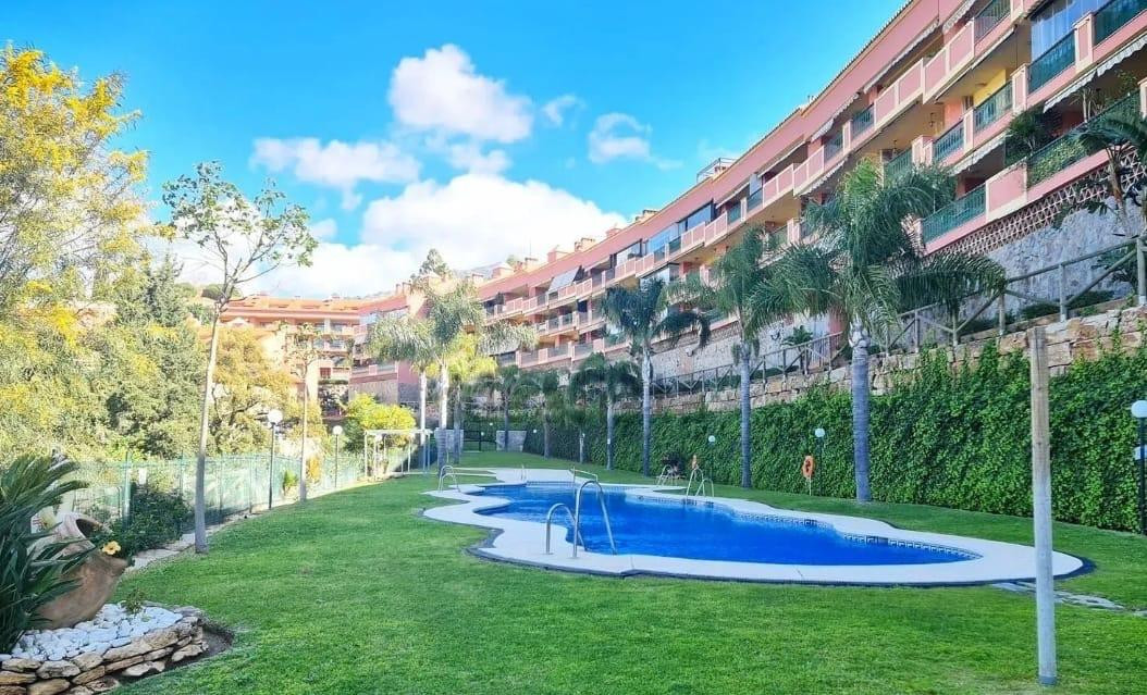 Gran apartamento duplex en la zona alta de Torreblanca con maravillosas vistas