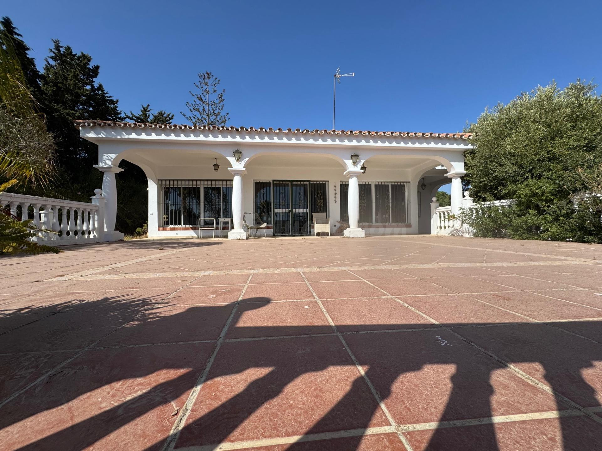 Villa en venta en El Paraíso Medio