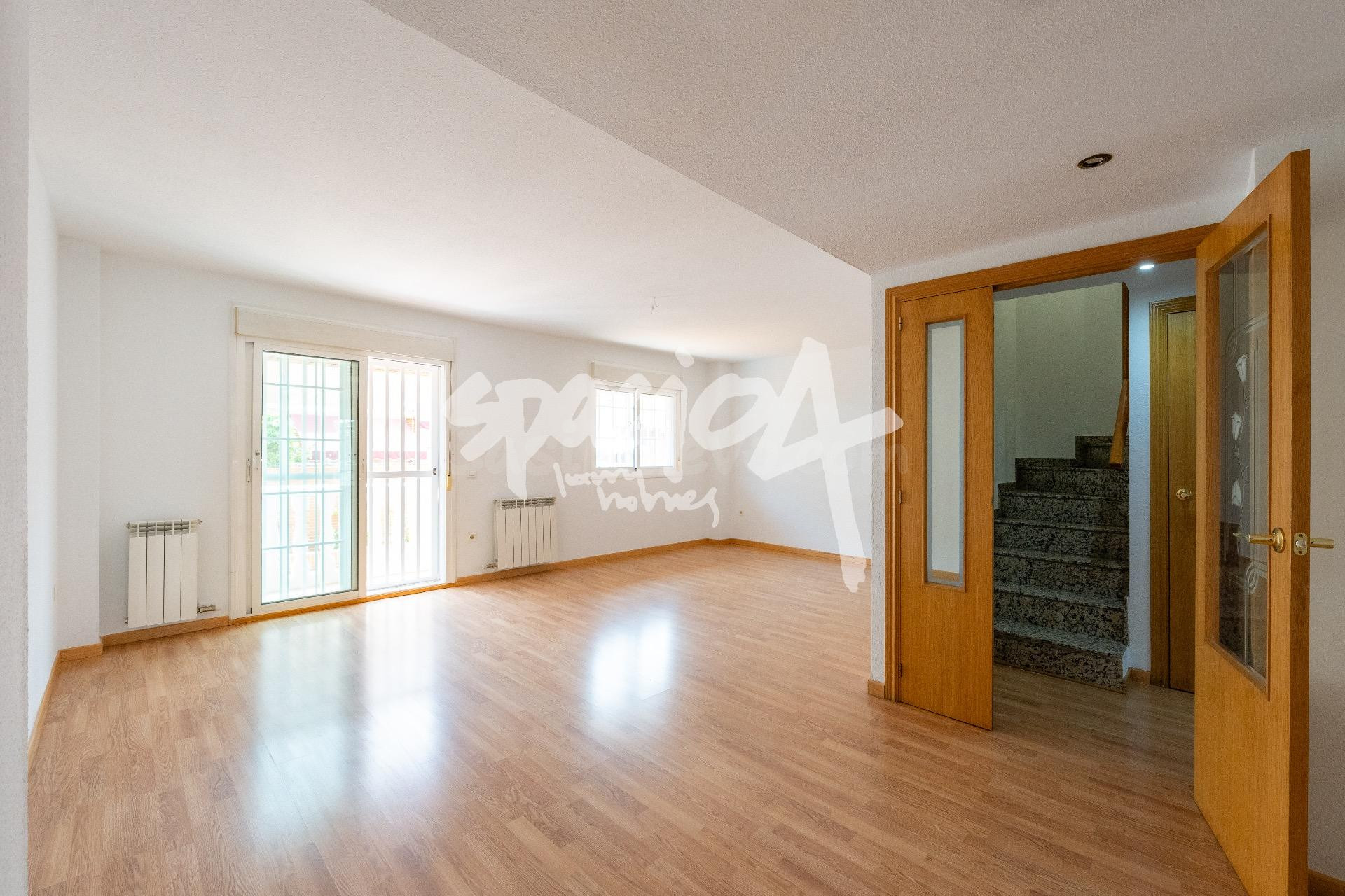 Chalet adosado en venta - foto 5