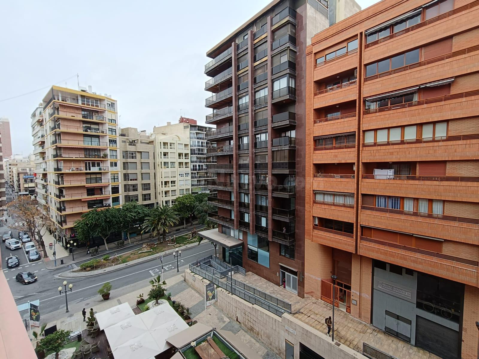 Se Vende Piso en la Rambla Méndez Núñez, Alicante