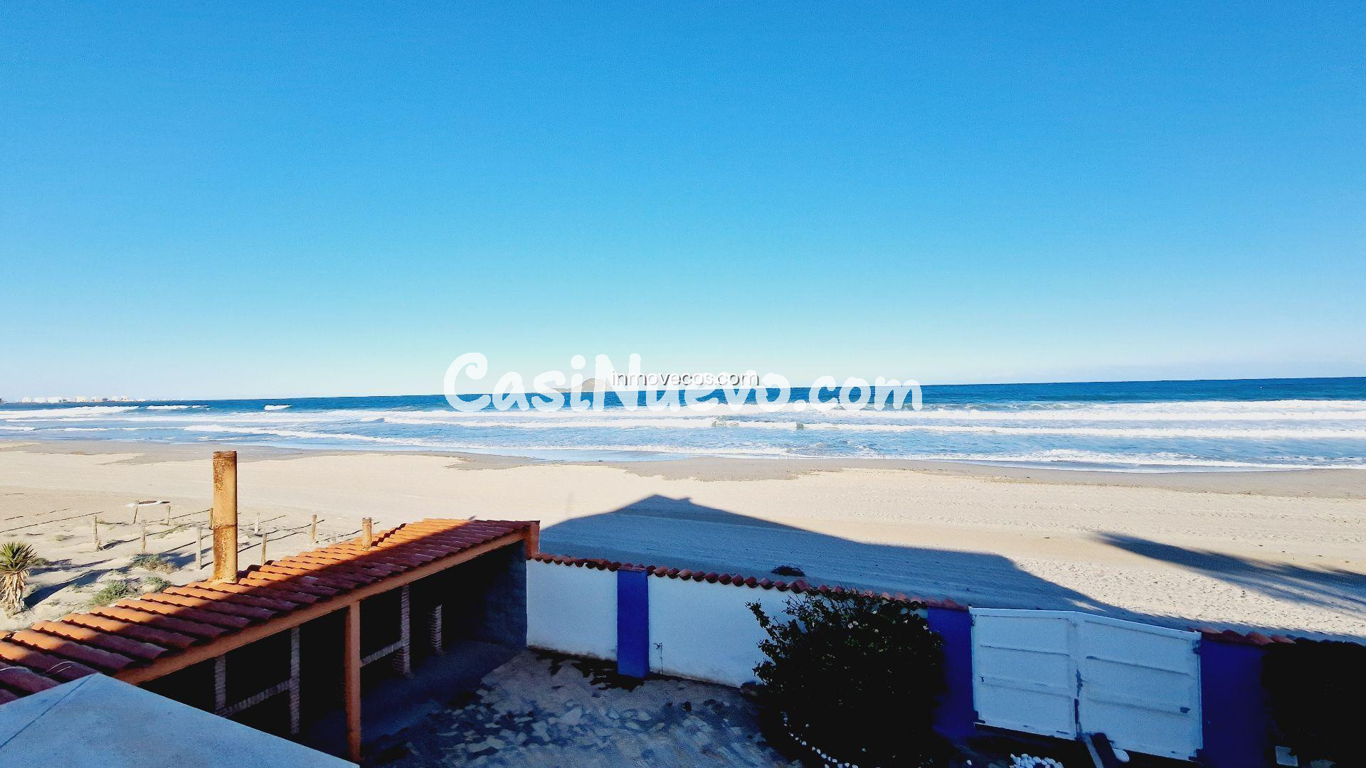 Chalet primera línea del Mediterráneo en el km 8 de La Manga