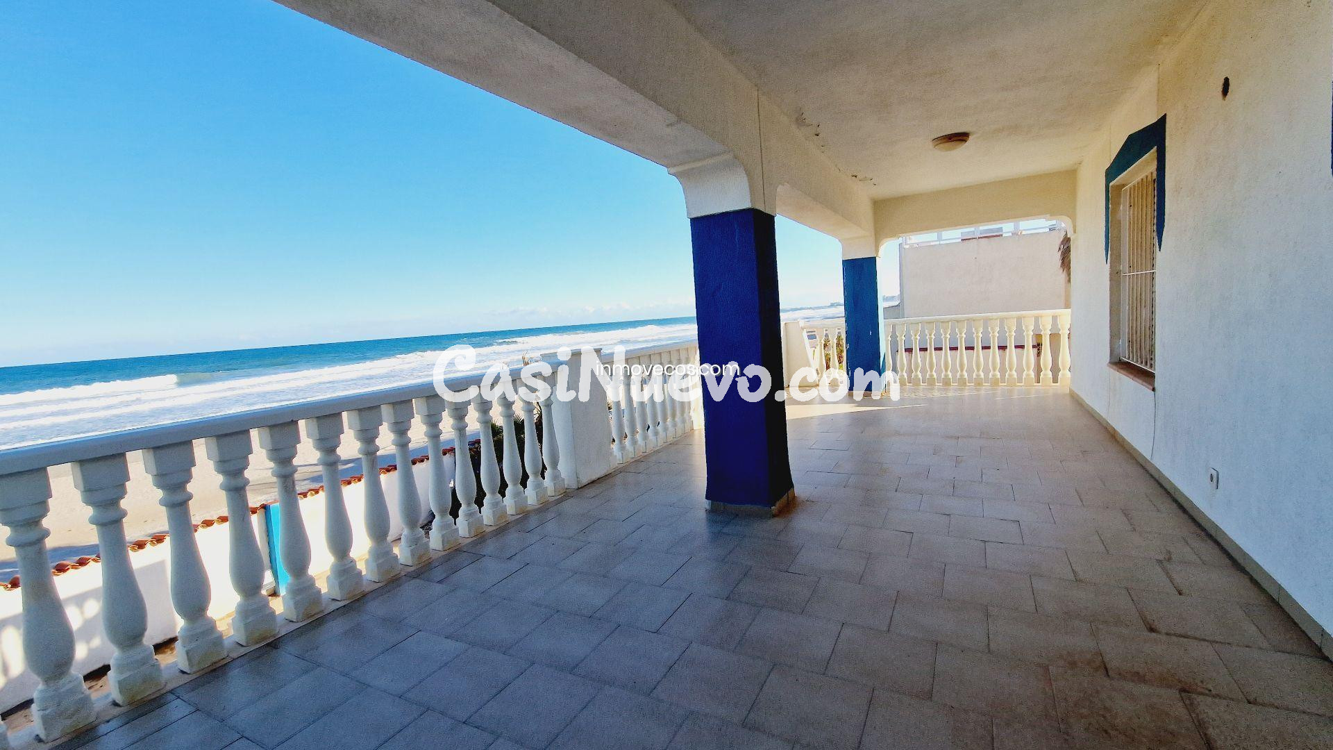 Chalet primera línea del Mediterráneo en el km 8 de La Manga - foto 47