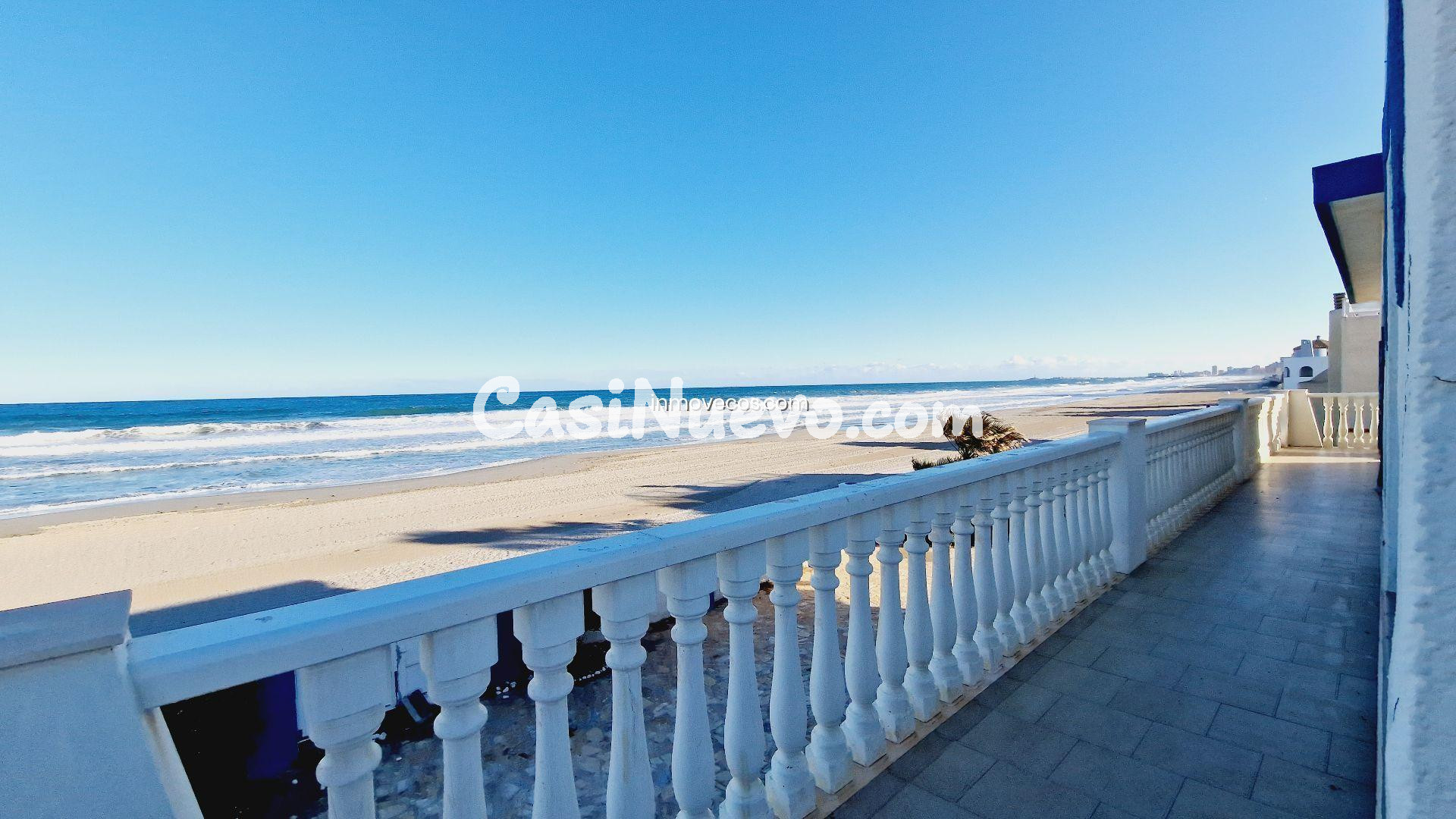 Chalet primera línea del Mediterráneo en el km 8 de La Manga - foto 49