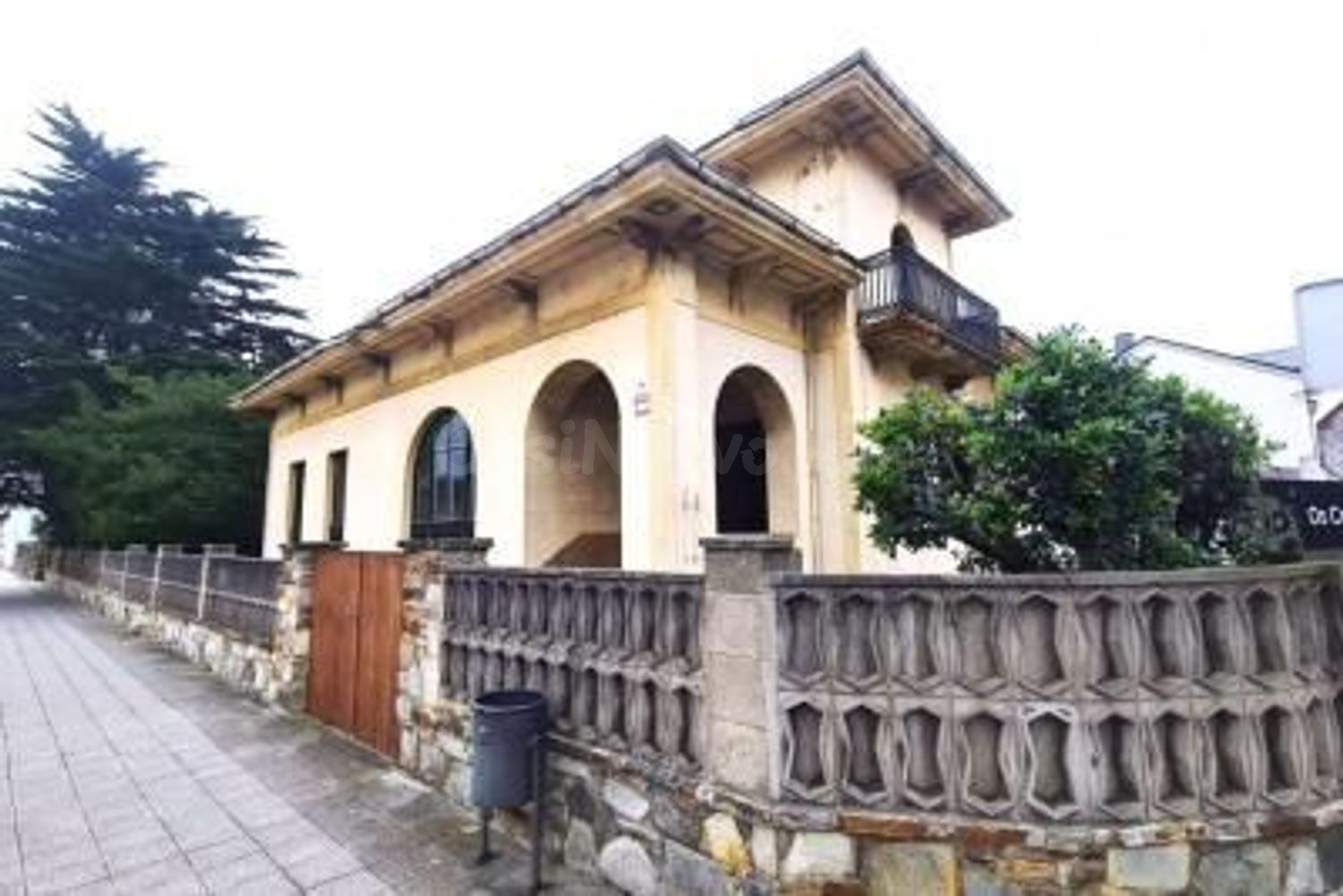 GRAN CASA AL LADO DE LA PLAYA DEL MURALLÓN, TAPIA DE CASARIEGO