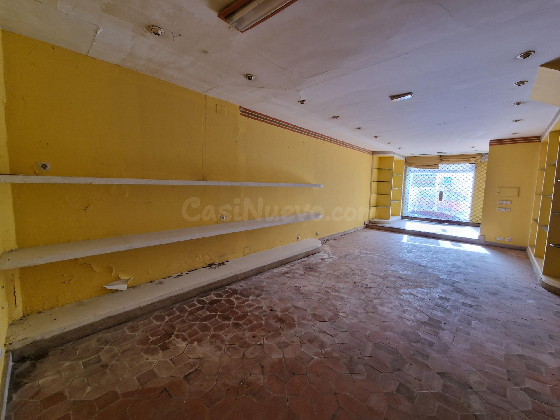 LOCAL COMERCIAL EN VEGADO CON POSIBILIDAD DE CAMBIO DE USO - foto 5