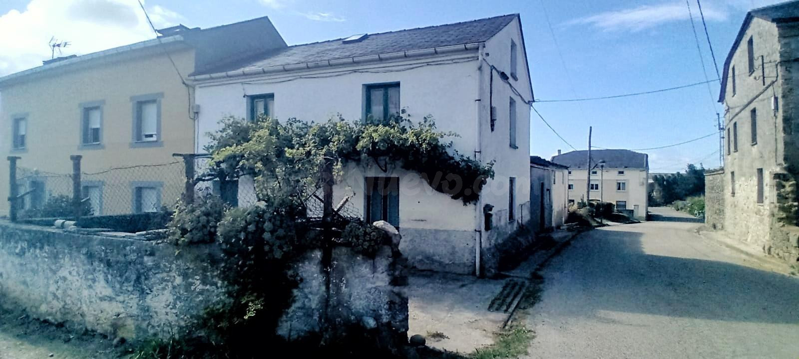 ¡¡¡Casa con gran potencial en Casariego!!!