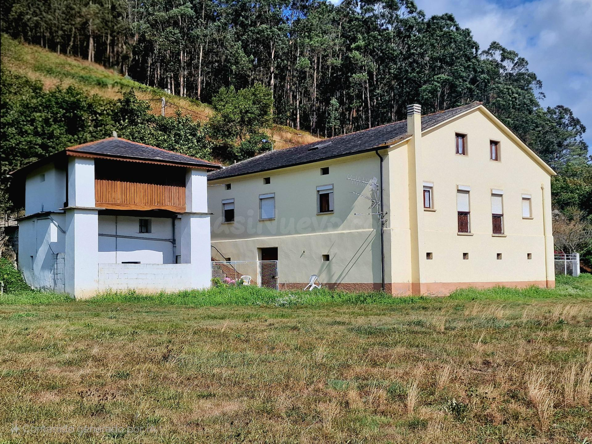 SE VENDE ENCANTADORA CASA EN EL IDILICO PUEBLO DE SANTIRSO D