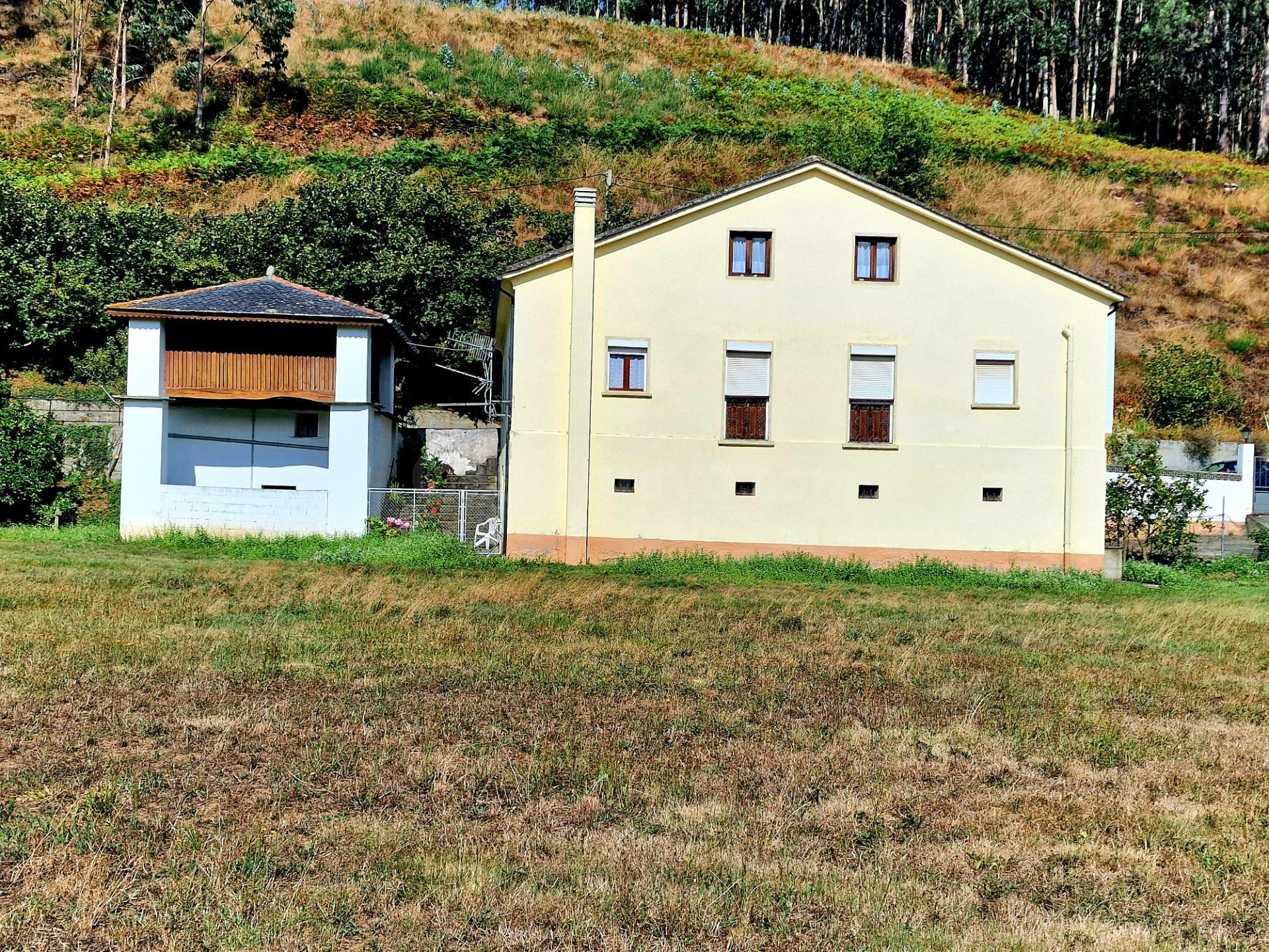 SE VENDE ENCANTADORA CASA EN EL IDILICO PUEBLO DE SANTIRSO D - foto 2