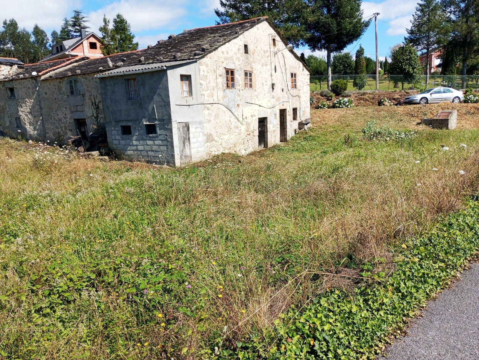 Encantadora casa de piedra con finca y varias construcciones en O Reirado (Lugo) - foto 3