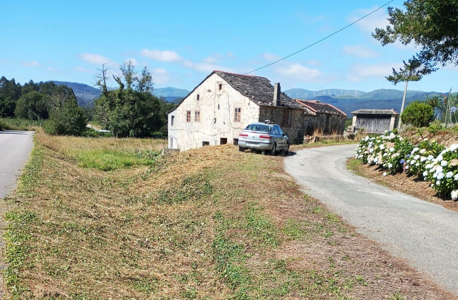 Encantadora casa de piedra con finca y varias construcciones en O Reirado (Lugo) - foto 4