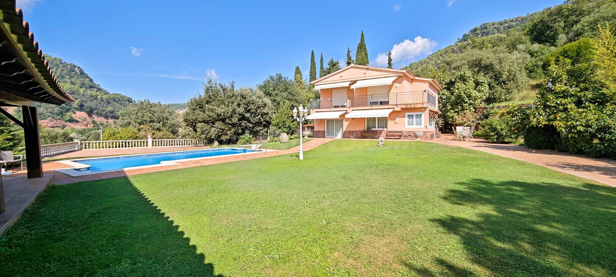 Espectacular casa en Tagamanent - foto 3