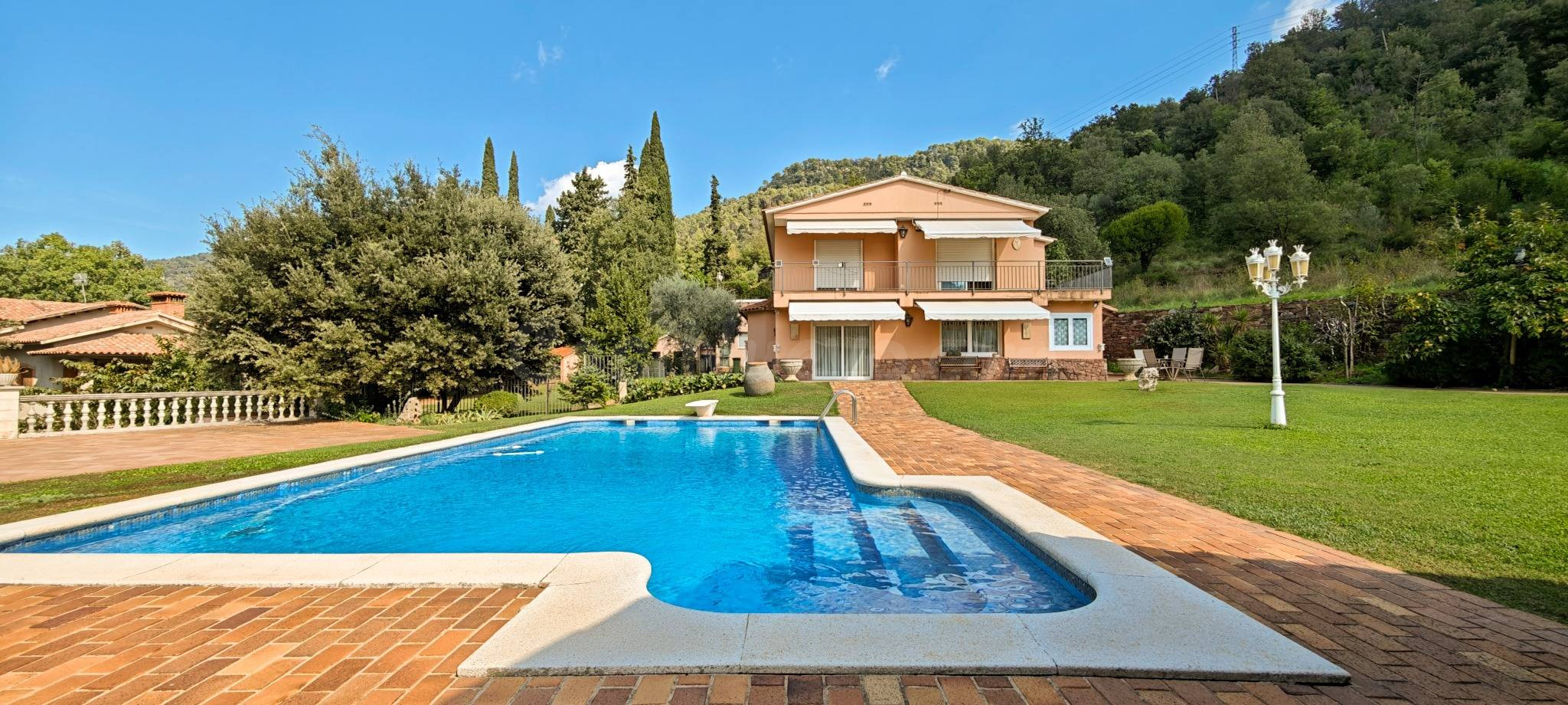 Espectacular casa en Tagamanent - foto 4