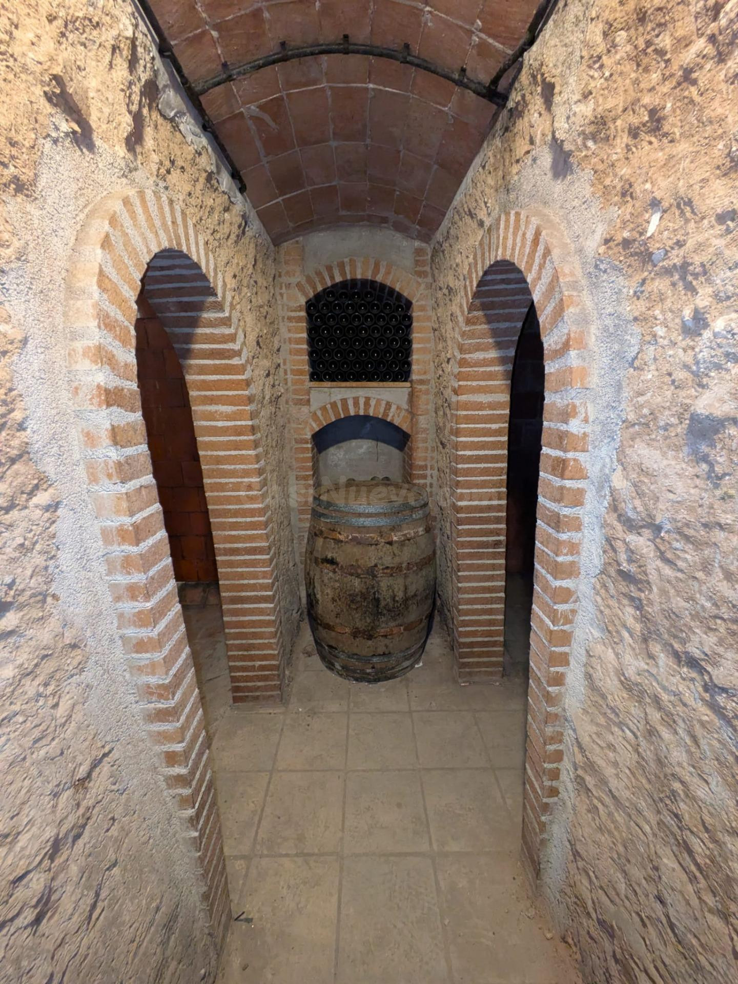 Alquiler nave (antigua bodega) en el centro de Vilafranca de - foto 5