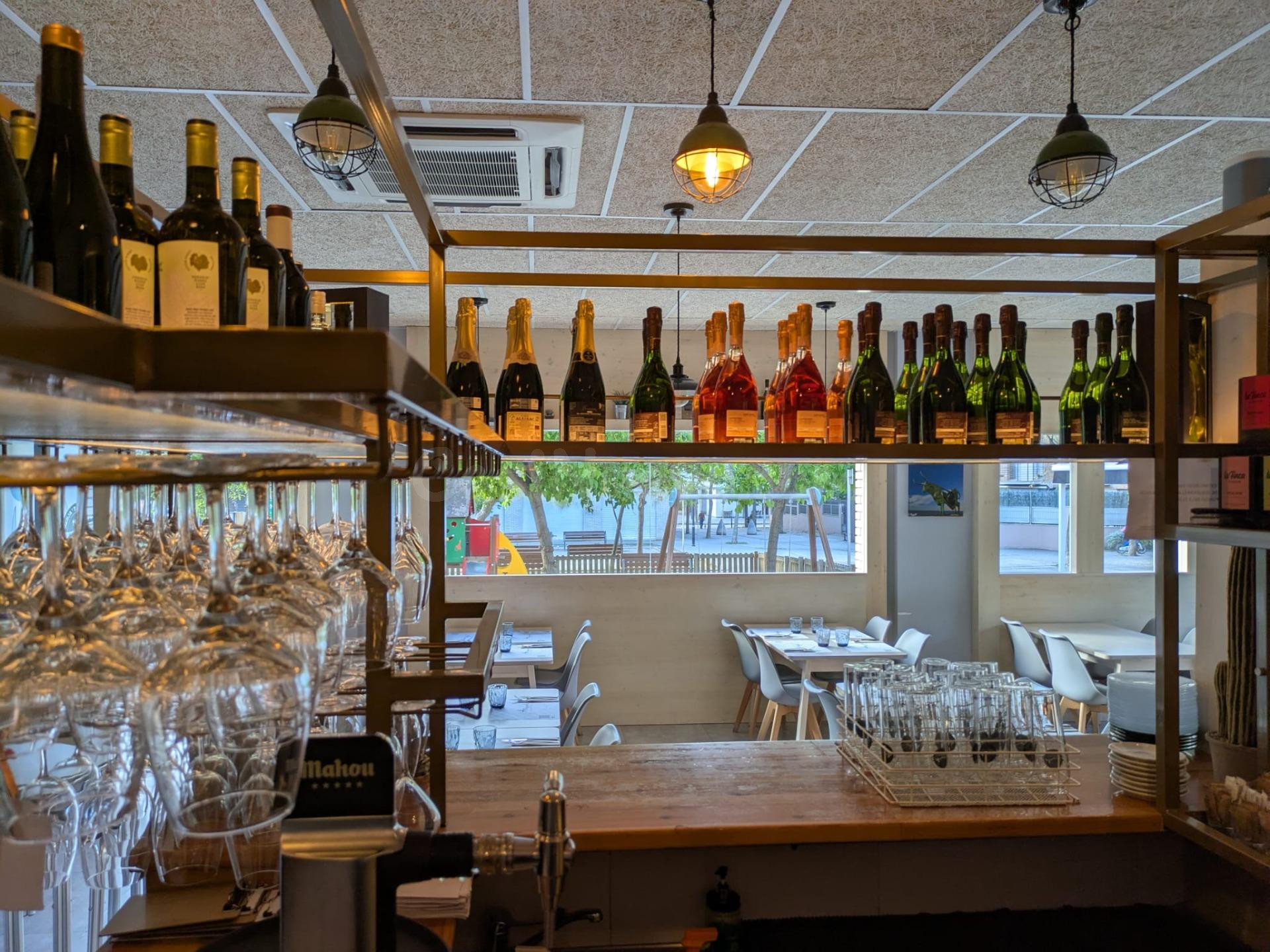 🔹 TRASPASO DE BAR RESTAURANTE EN VILANOVA I LA GELTRÚ 🔹