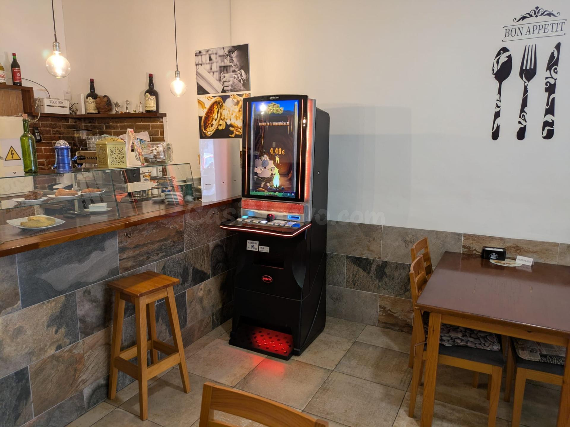 Se traspasa bar restaurante emblemático en el centro de Sant Carles de la Ràpita