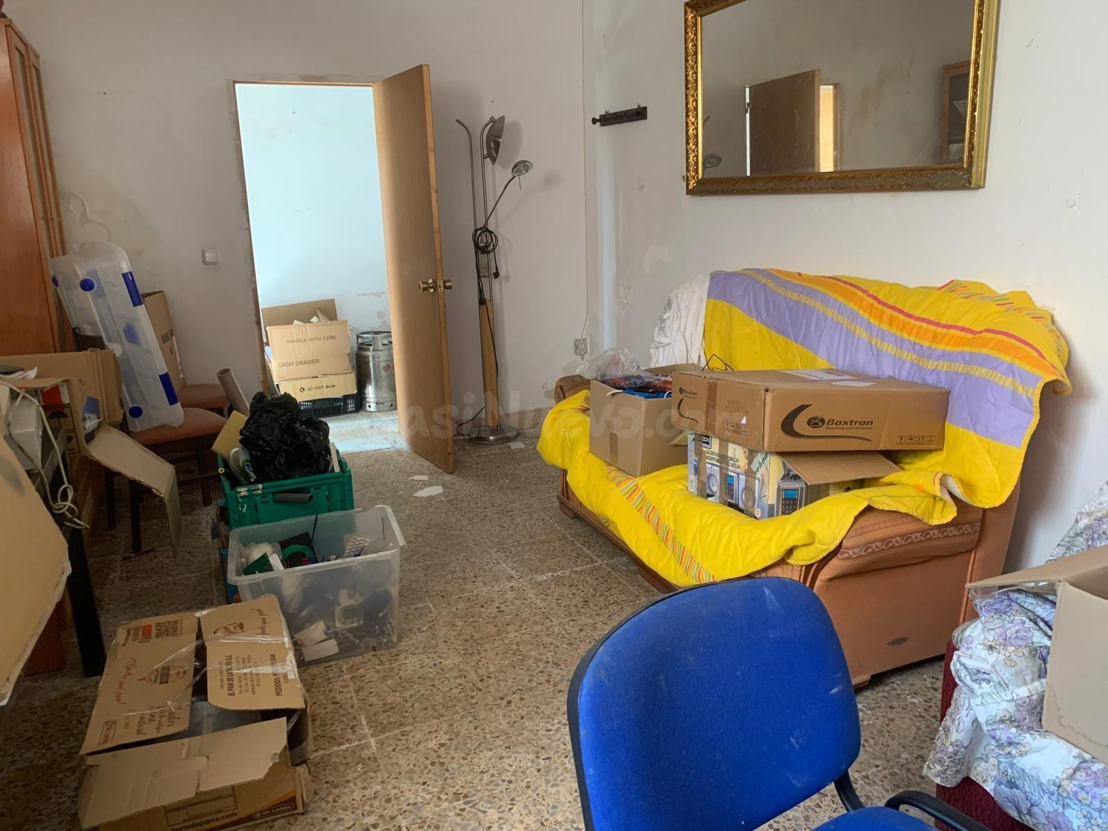 CASA PARA DERRIBO BARRIO NARANJO