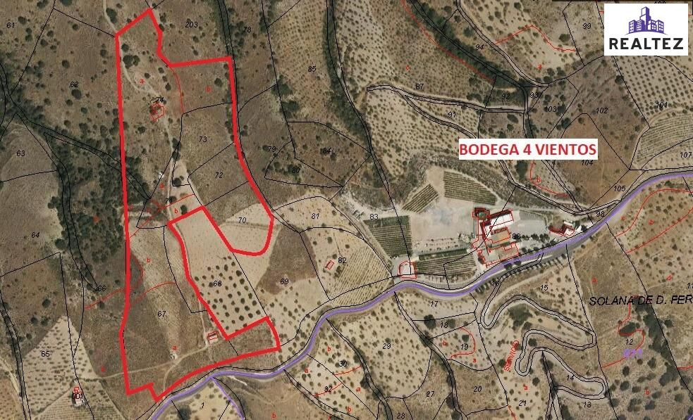 Cortijo en construcción junto a Bodega 4 Vientos
