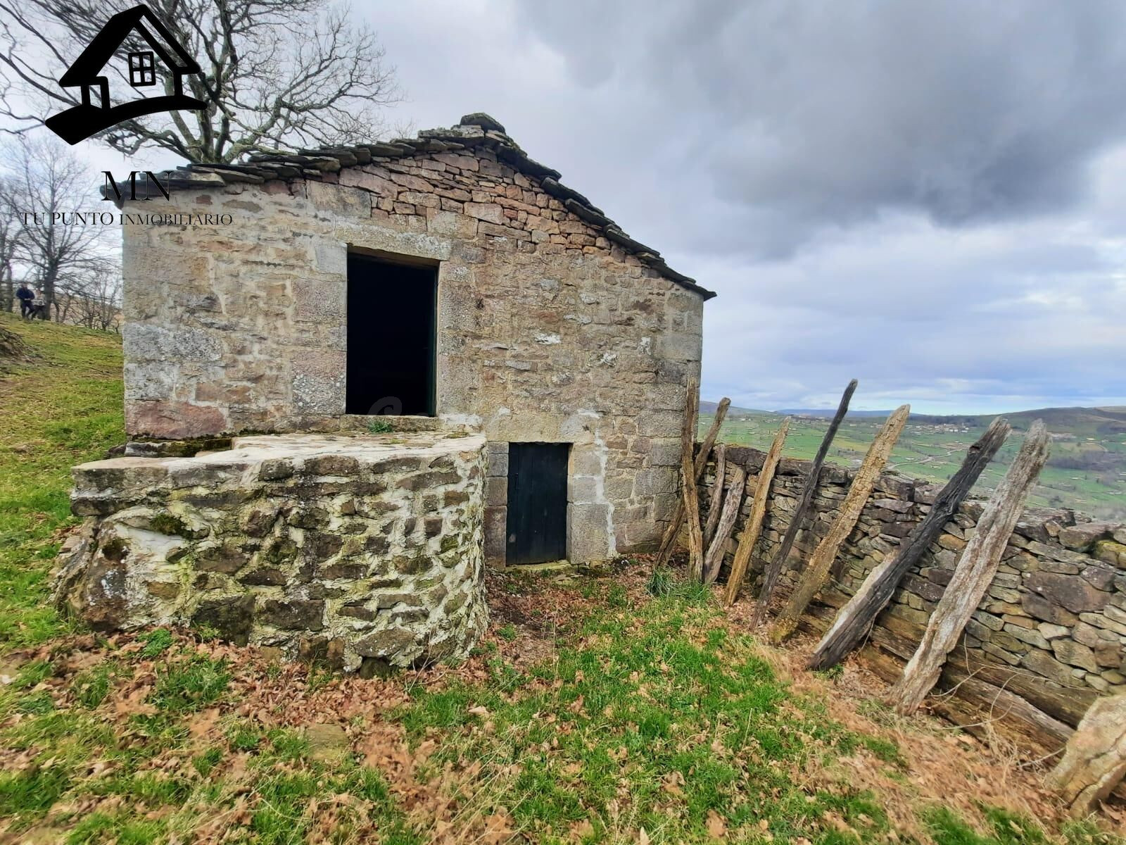 CABAÑA PASIEGA Y FINCA EN SAN PEDRO DEL ROMERAL