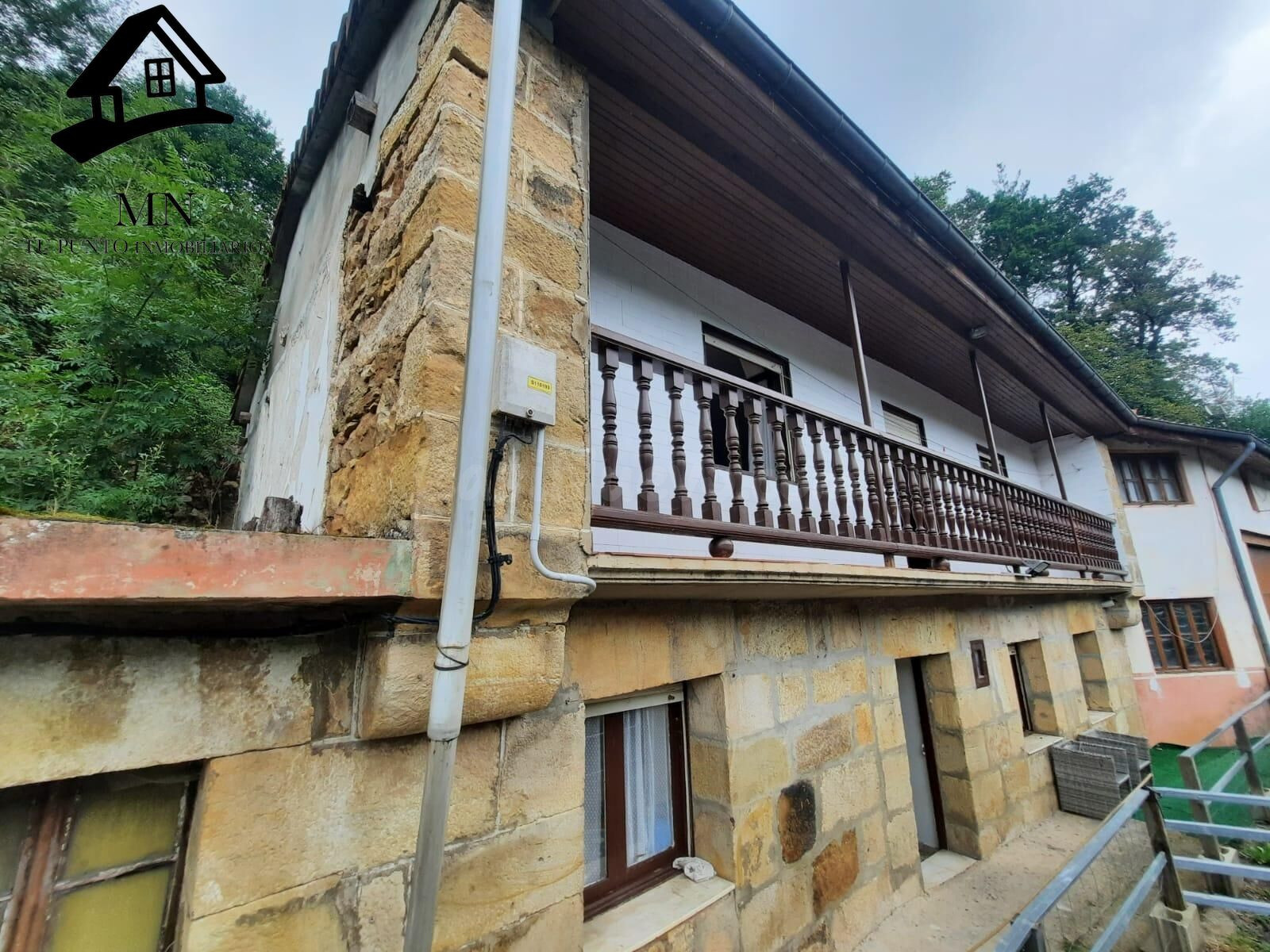 CASA DE CAMPO EN EL VALLE DE LUENA - foto 2