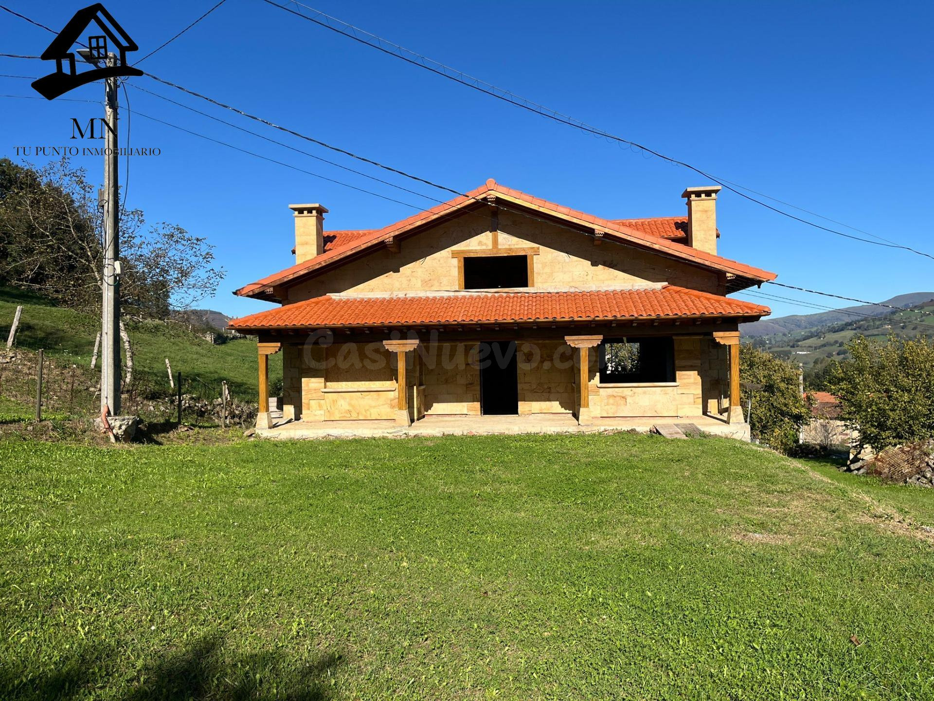 Chalet independiente en construcción en Villacarriedo