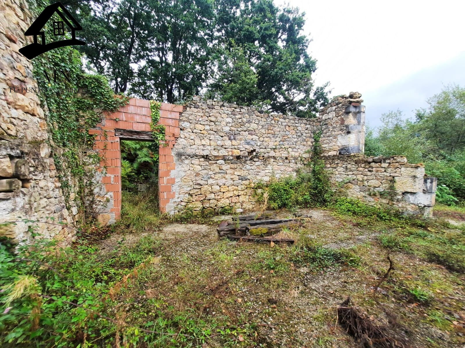 Venta de Cabaña, Nave y Finca en Corvera de Toranzo - foto 5