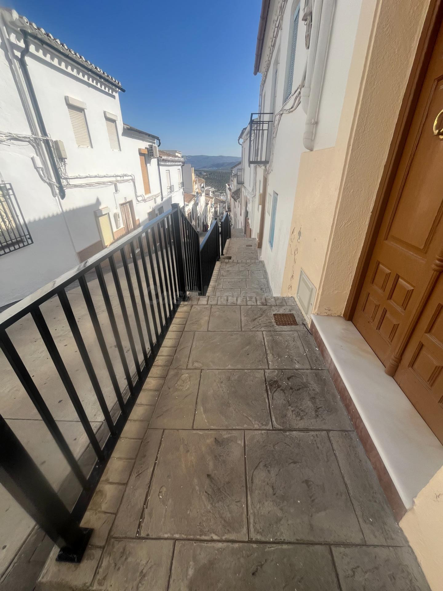 Beautiful Terrace house in the centre of Iznajar - foto 2