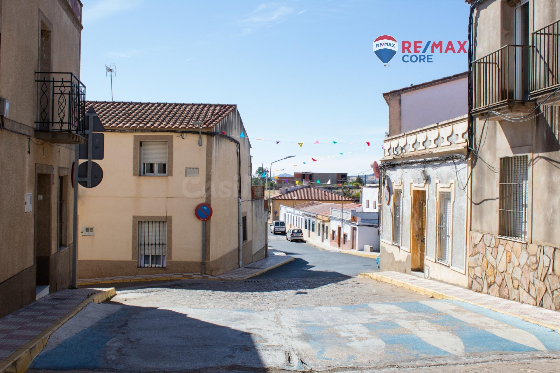 Magnífica Casa Adosada con 2 Viviendas - foto 4